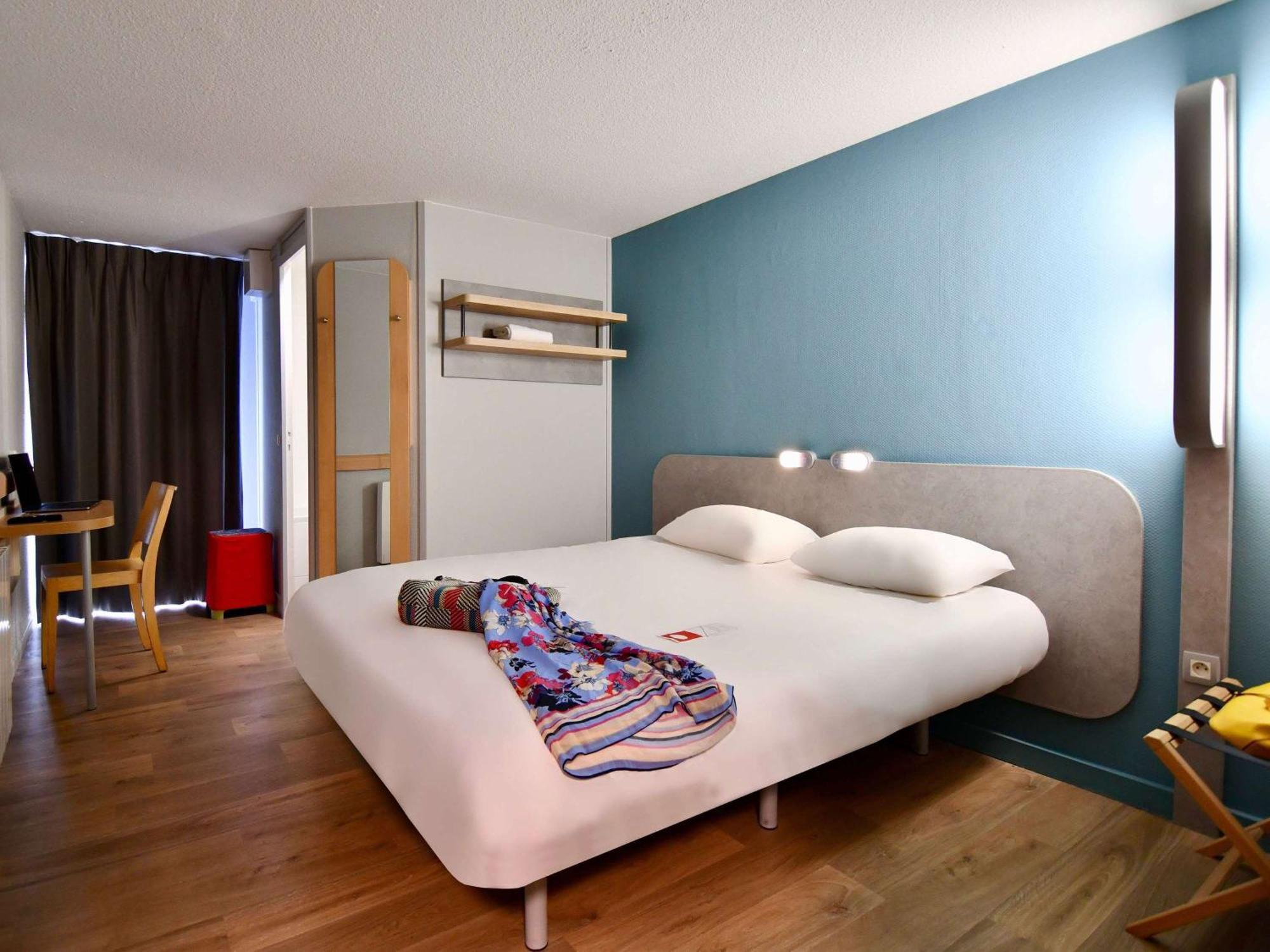 Ibis Budget Vannes Esterno foto