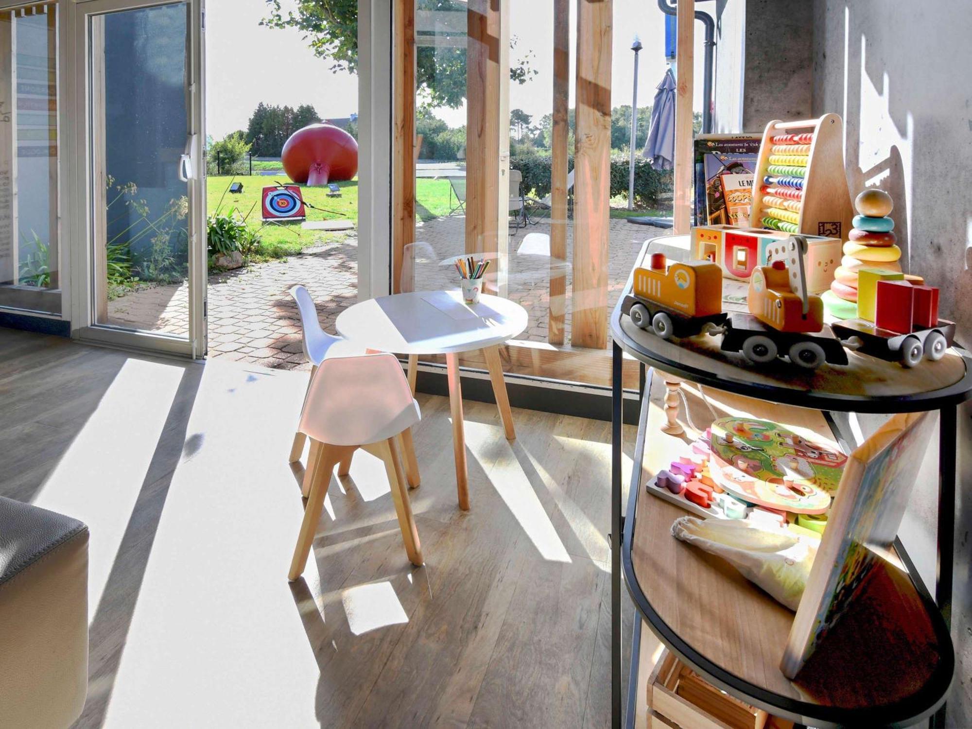 Ibis Budget Vannes Esterno foto